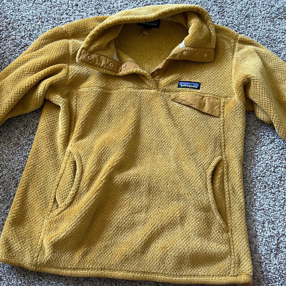 Women’s Patagonia fleece size Small